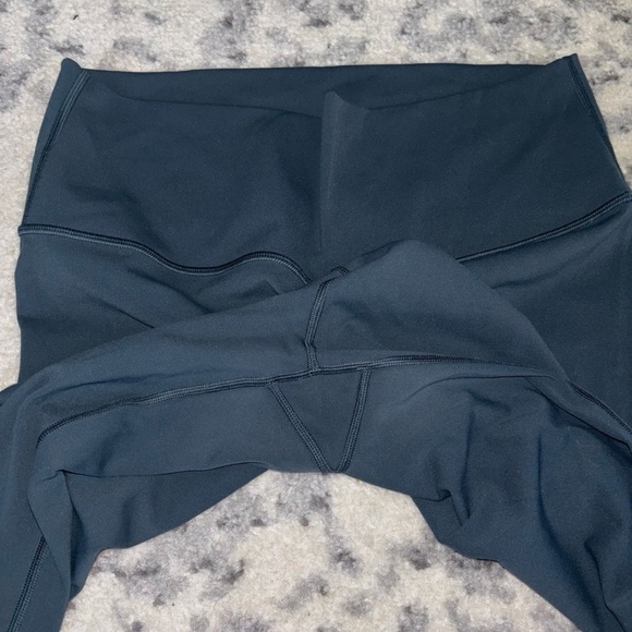 Lululemon Wunder Under Crop Hi-Rise Full-On Luxtreme Yoga Jaded Women's 10 - Picture 12 of 16